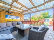 7 bed house for sale