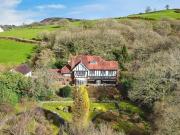 7 bed house for sale
