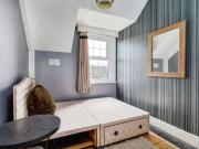 7 bed house for sale