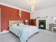 7 bed house for sale