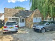 7 Bedroom Detached Bungalow