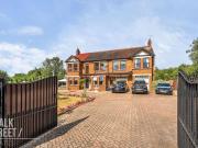 7 Bedroom Detached House