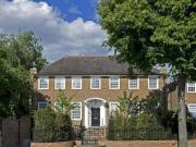 7 Bedroom Detached House For Rent In London