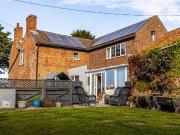 7 bedroom detached house for sale