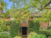7 Bedroom Detached House For Sale In London