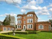 7 Bedroom Detached House For Sale In Maidenhead, Berkshire