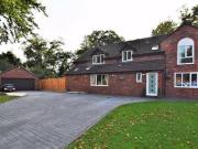 7 bedroom detached house for sale in Winchester Park...