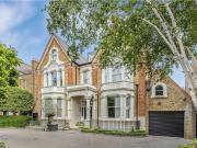7 bedroom detached house to rent