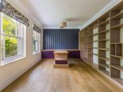 7 bedroom detached house to rent
