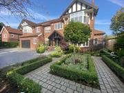 7 bedroom detached house to rent