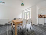 7 bedroom detached house to rent