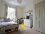 7 bedroom end of terrace house for rent in Reservoir...