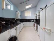 7 bedroom ground flat to rent