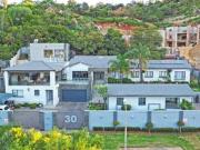 7 bedroom house available on the mar.