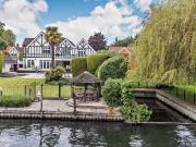 7 bedroom house for sale