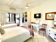 7 Bedroom House For Sale in Baysville