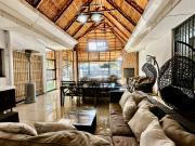 7 Bedroom House For Sale in Bendor