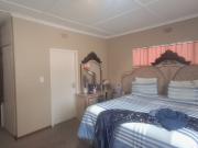 7 Bedroom House For Sale in Delville