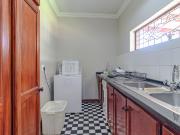 7 Bedroom House For Sale in Muckleneuk