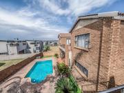 7 Bedroom House in Bankenveld