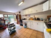 7 Bedroom House in Clarendon Marine