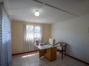 7 Bedroom House in Clarendon Marine