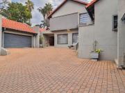 7 Bedroom House in Lynnwood Manor