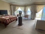 7 Bedroom House in Ridgeway