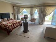 7 Bedroom House in Ridgeway