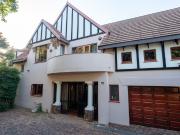 7 Bedroom House in Waterkloof Ridge