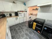 7 Bedroom House Leeds West Yorkshire LS92135943