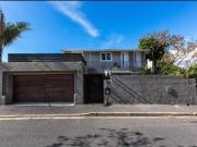 7 Bedroom House To Let in Tamboerskloof