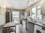 7 bedroom house to rent