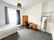 7 bedroom house to rent