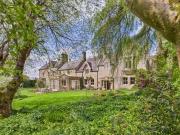 7 Bedroom Manor House Character Property