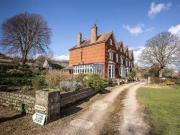 7 Bedroom Semi Detached House