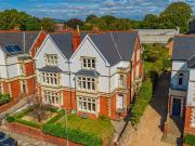 7 Bedroom Semi Detached House