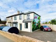 7 bedroom semi detached house for rent in Holmes Hill...