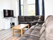 7 bedroom semi detached house to rent