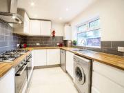 7 bedroom semi detached house to rent