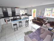 7 Bedroom Semi Detached House to Rent