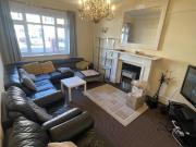 7 bedroom semi detached house to rent