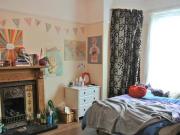 7 bedroom semidetached house for rent in Neston...