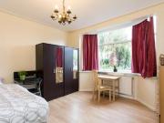 7 Bedroom Shared Living/roommate London London 90563005