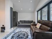 7 bedroom terraced house for sale