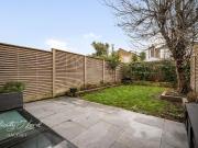 7 bedroom terraced house for sale