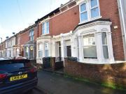 7 bedroom terraced house to rent