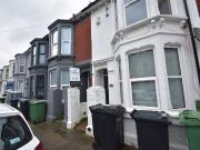 7 bedroom terraced house to rent