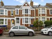 7 bedroom terraced house to rent