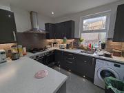 7 bedroom terraced house to rent